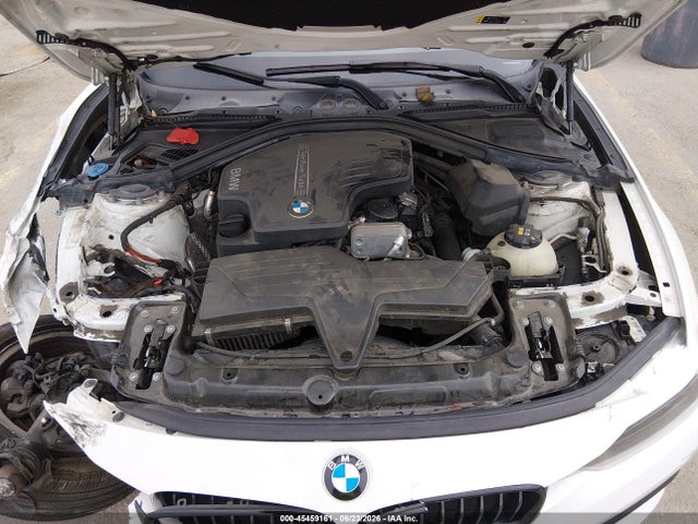 BMW 320i 2017 WBA8E1G3XHNU16563 Image 10