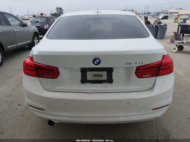 BMW 320i 2017 WBA8E1G3XHNU16563 Image 20