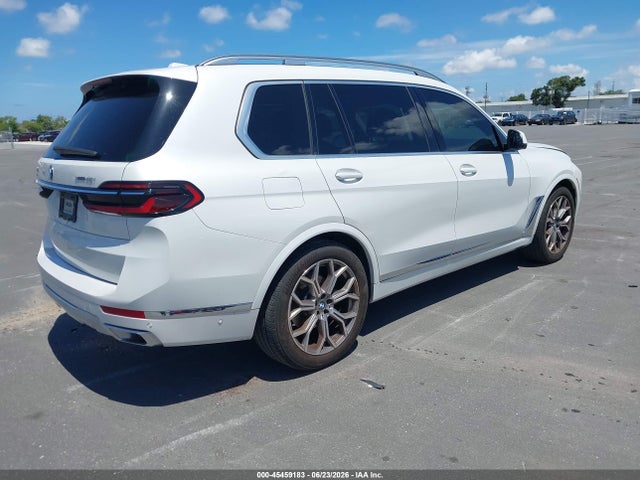 45459183 :رقم المزاد ، 5UX23EM06P9P53978 vin ، 2023 Bmw X7 Xdrive40i مزاد بيع