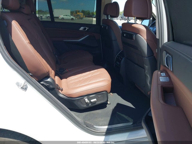 45459183 :رقم المزاد ، 5UX23EM06P9P53978 vin ، 2023 Bmw X7 Xdrive40i مزاد بيع