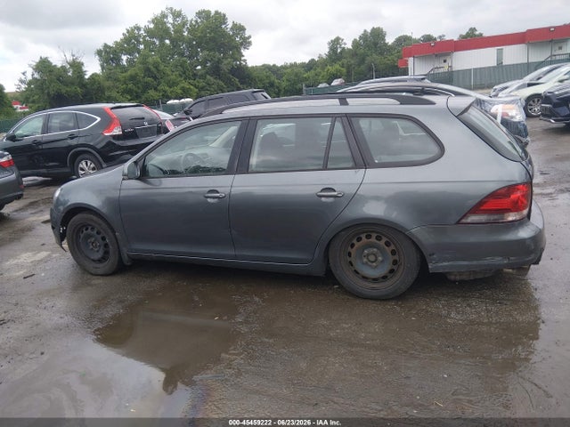 2014 Volkswagen Jetta Sportwagen 2.5l S მანქანა იყიდება აუქციონზე, vin: 3VWKP7AJ3EM600923, აუქციონის ნომერი: 45459222