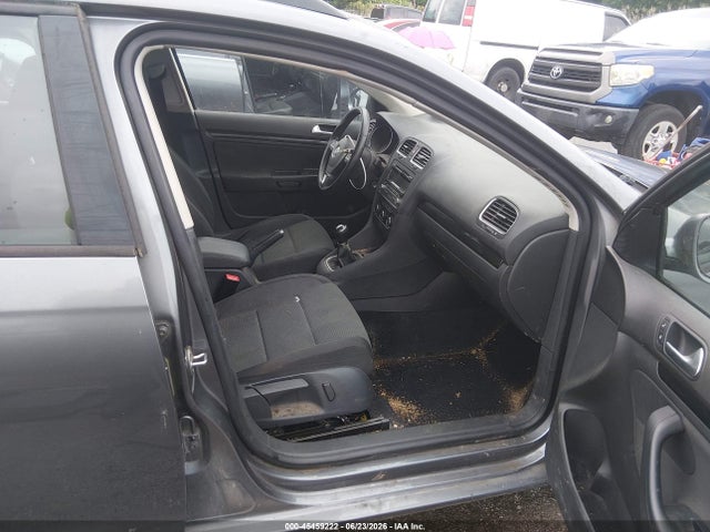 2014 Volkswagen Jetta Sportwagen 2.5l S მანქანა იყიდება აუქციონზე, vin: 3VWKP7AJ3EM600923, აუქციონის ნომერი: 45459222