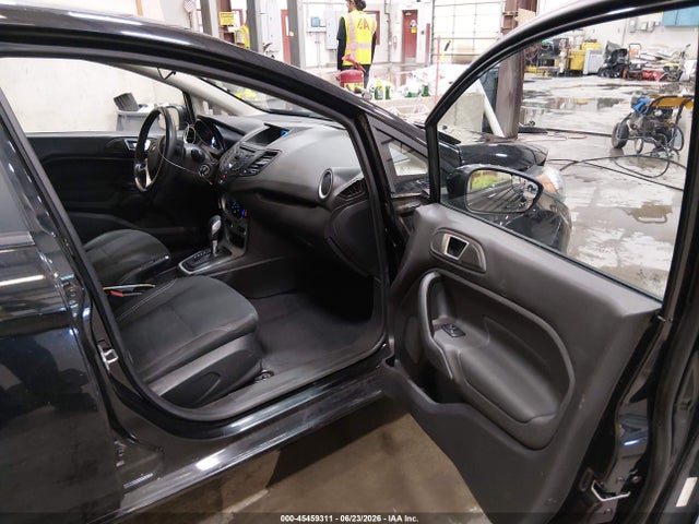 3FADP4BJ1EM207369 Ford FIESTA SE