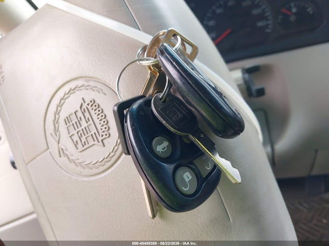 2002 Cadillac Eldorado Touring Etc მანქანა იყიდება აუქციონზე, vin: 1G6ET12932B100943, აუქციონის ნომერი: 45459389