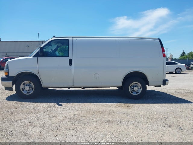 Chevrolet Express 2500 Work Van 2018 1GCWGAFG8J1340444 Image 14