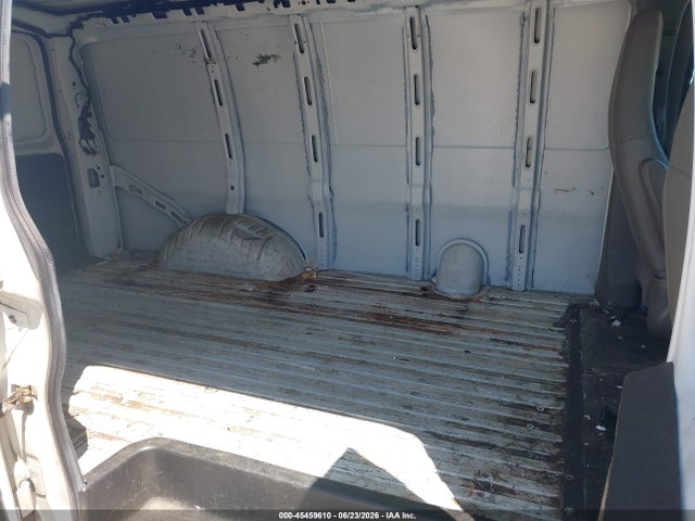 Chevrolet Express 2500 Work Van 2018 1GCWGAFG8J1340444 Image 8