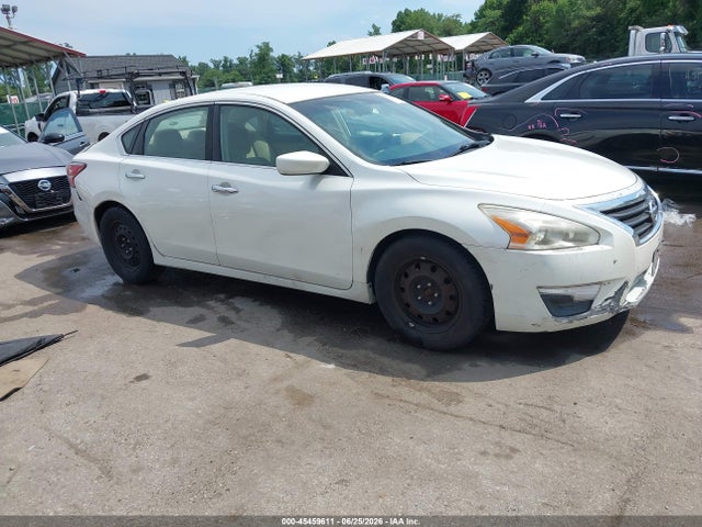 Auction sale of the 2013 Nissan Altima 2.5 S, vin: 1N4AL3AP3DC296120, lot number: 45459611