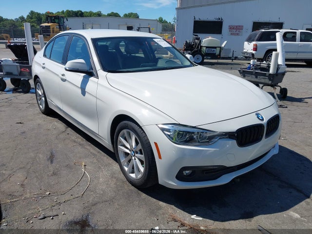 2018 Bmw 320i Xdrive მანქანა იყიდება აუქციონზე, vin: WBA8E5G55JNV02930, აუქციონის ნომერი: 45459688