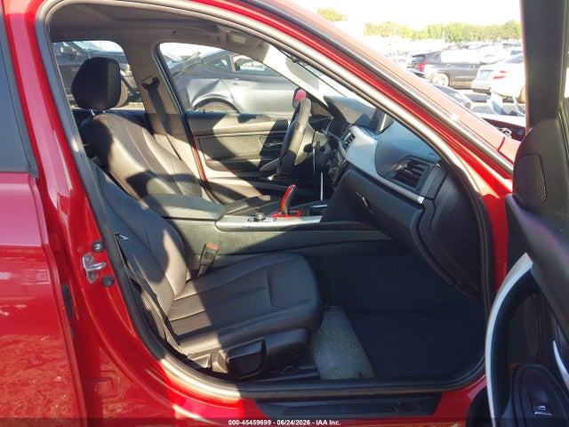 45459699 :رقم المزاد ، WBA8E1G57GNT36010 vin ، 2016 Bmw 320i مزاد بيع