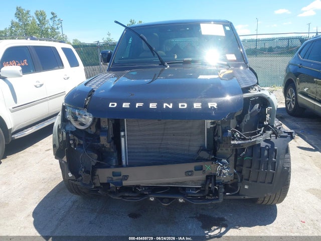 SALEJ7EX0S2357096 Land Rover Defender 110 P300