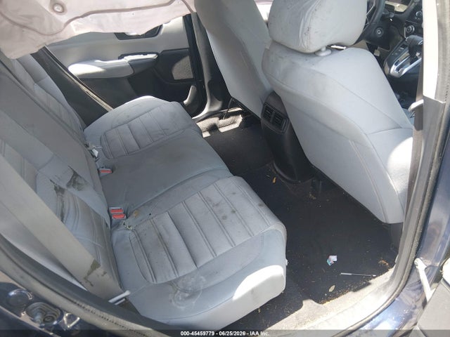 Honda CR-V LX 2017 2HKRW6H33HH200425 Image 8