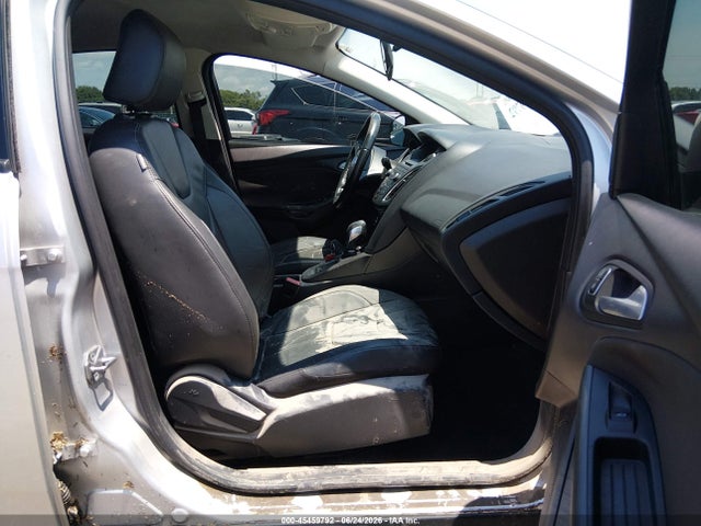 Ford FOCUS SE 2015 1FADP3F22FL255415 Image 5