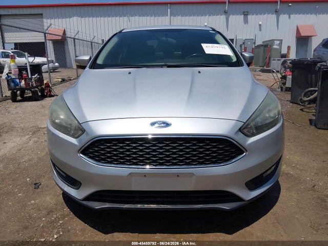 Ford FOCUS SE 2015 1FADP3F22FL255415 Image 6