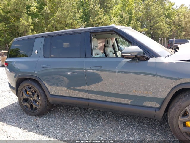 2025 Rivian R1s მანქანა იყიდება აუქციონზე, vin: 7PDSGCBP9SN060728, აუქციონის ნომერი: 45459825