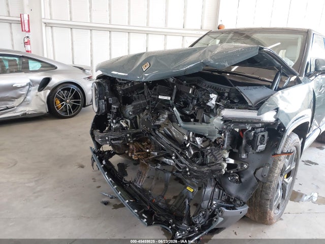 2025 Rivian R1s მანქანა იყიდება აუქციონზე, vin: 7PDSGCBP9SN060728, აუქციონის ნომერი: 45459825