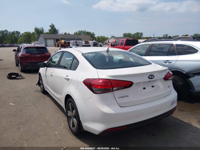 Продажа на аукционе авто 2018 Kia Forte S, vin: 3KPFL4A71JE219370, номер лота: 45459837