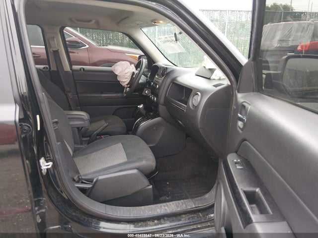 Jeep Patriot Altitude Edition 2015 1C4NJPBA1FD191009 Image 5