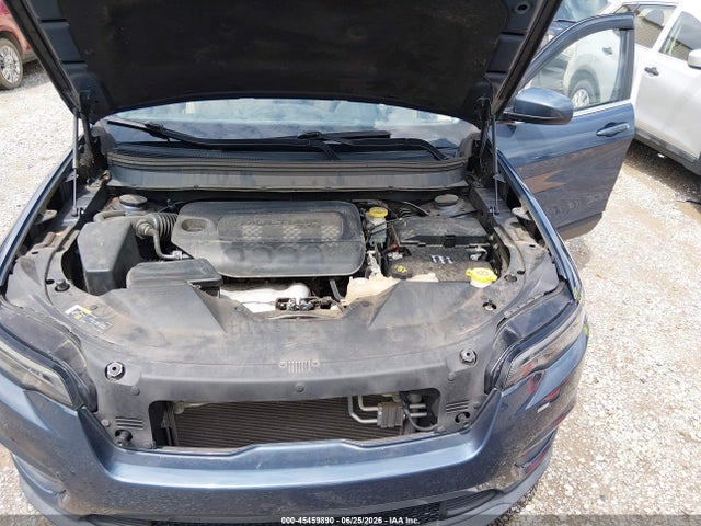 1C4PJLCB2KD474019 Jeep Cherokee Latitude Fwd