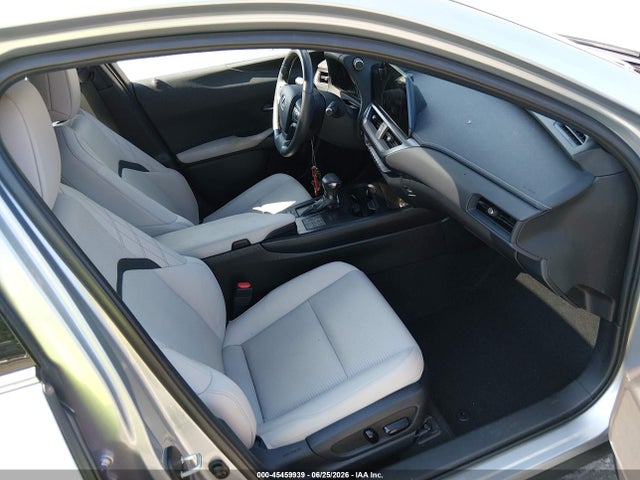 45459939 :رقم المزاد ، JTHP6JBHXP2157750 vin ، 2023 Lexus Ux 250h Premium مزاد بيع