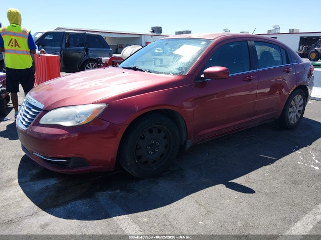 Chrysler 200 LX 2014 1C3CCBAB2EN230816 Image 2