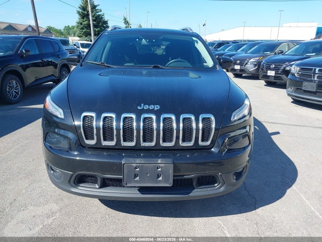 45460056 :رقم المزاد ، 1C4PJMCB9JD559251 vin ، 2018 Jeep Cherokee Latitude 4x4 مزاد بيع
