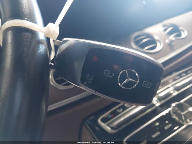 2017 Mercedes-benz E 300 4matic მანქანა იყიდება აუქციონზე, vin: WDDZF4KB7HA209811, აუქციონის ნომერი: 45460081