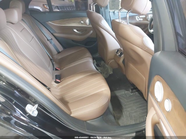 2017 Mercedes-benz E 300 4matic მანქანა იყიდება აუქციონზე, vin: WDDZF4KB7HA209811, აუქციონის ნომერი: 45460081