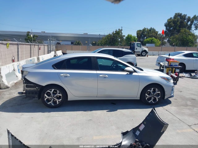 3KPF24AD1KE075622 KIA Forte Lxs