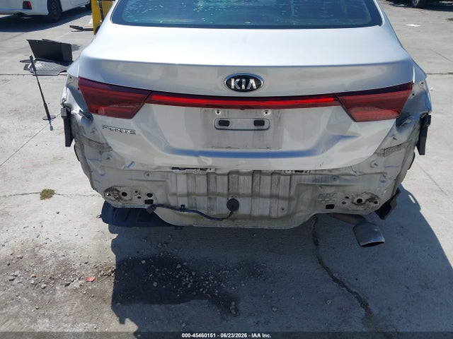 3KPF24AD1KE075622 KIA Forte Lxs