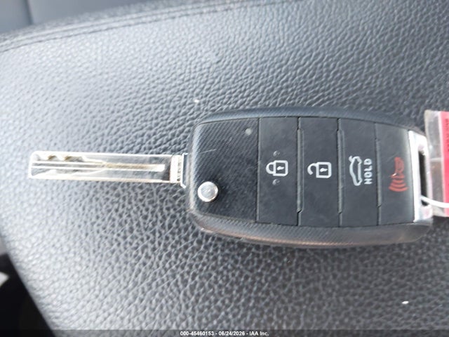 Продаж на аукціоні авто 2015 Kia Optima Lx, vin: KNAGM4A7XF5626170, номер лоту: 45460153