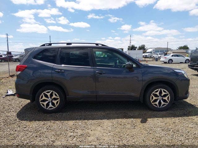 JF2SKADC5PH450317 Subaru Forester Premium
