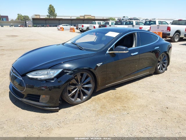 45460162 :رقم المزاد ، 5YJSA1CG2DFP20699 vin ، 2013 Tesla Model S مزاد بيع