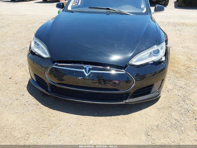 45460162 :رقم المزاد ، 5YJSA1CG2DFP20699 vin ، 2013 Tesla Model S مزاد بيع