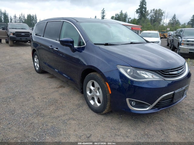 Chrysler Pacifica Hybrid Touring Plus 2018 2C4RC1H73JR276248 Image 1