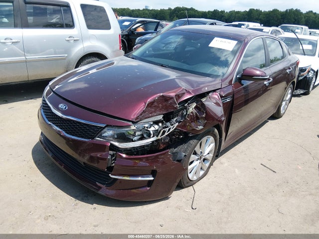 2018 Kia Optima Lx მანქანა იყიდება აუქციონზე, vin: 5XXGT4L32JG258149, აუქციონის ნომერი: 45460207