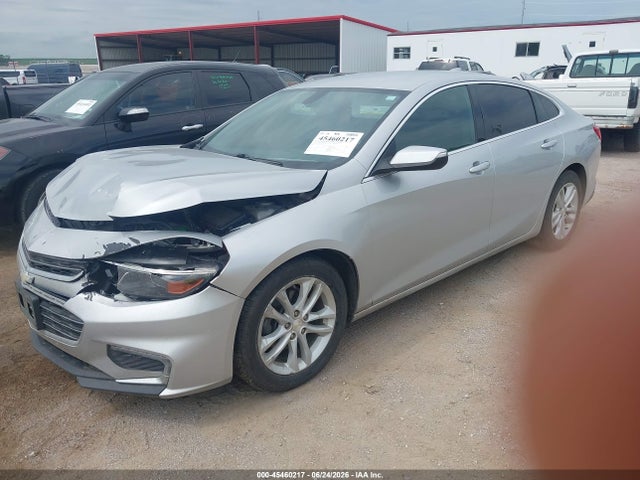 Chevrolet MALIBU LT 2018 1G1ZD5ST2JF227374 Image 2