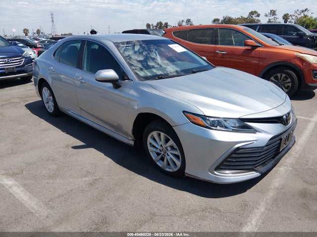 Auction sale of the 2021 Toyota Camry Le, vin: 4T1C11AK1MU549149, lot number: 45460220