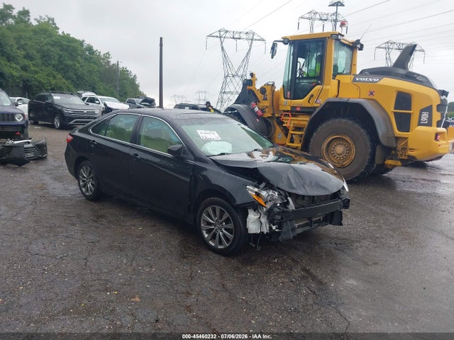 45460232 :رقم المزاد ، 4T1BF1FK8FU966616 vin ، 2015 Toyota Camry Le/xle/se/xse مزاد بيع