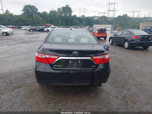 45460232 :رقم المزاد ، 4T1BF1FK8FU966616 vin ، 2015 Toyota Camry Le/xle/se/xse مزاد بيع
