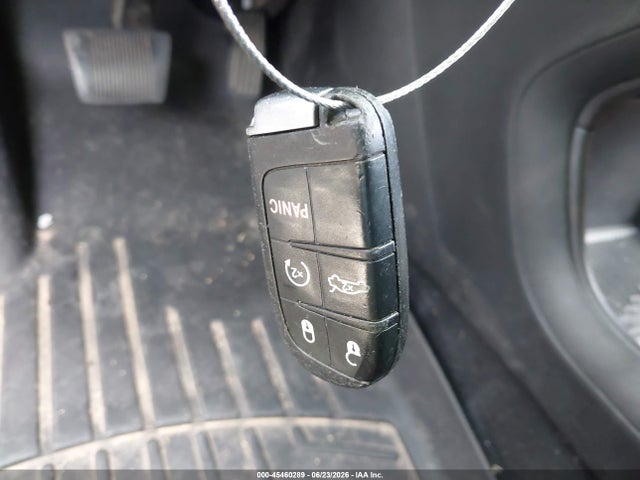 Chrysler 200 C 2015 1C3CCCCB5FN735933 Image 11