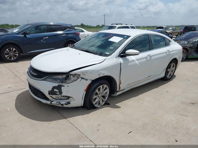 Chrysler 200 C 2015 1C3CCCCB5FN735933 Image 2