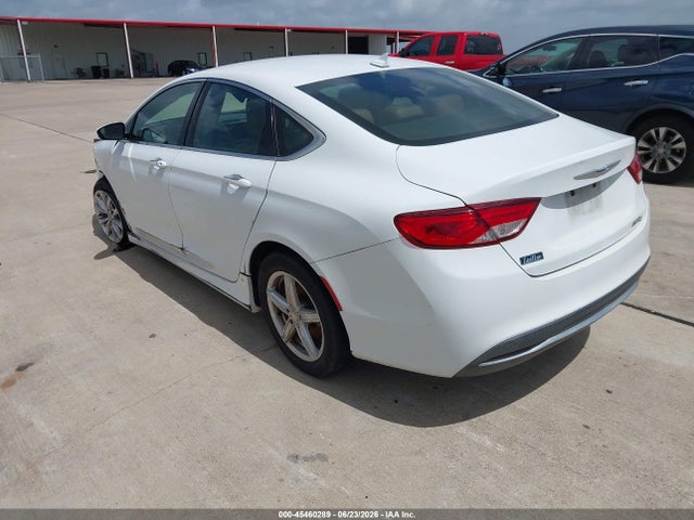 Chrysler 200 C 2015 1C3CCCCB5FN735933 Image 3