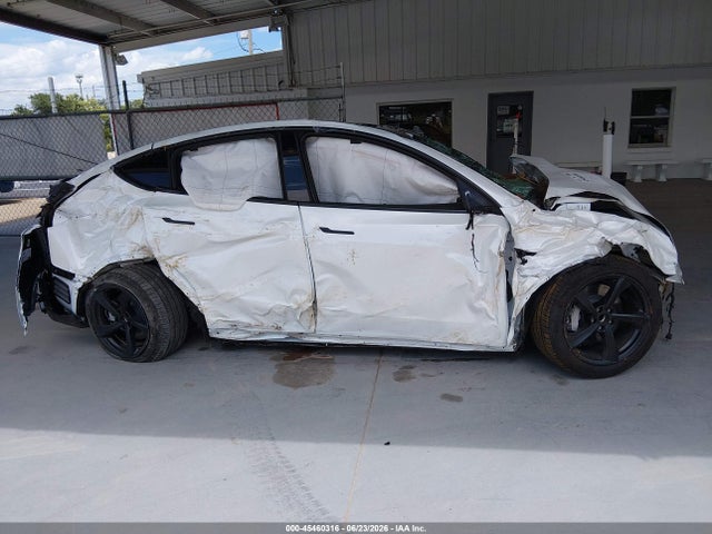 2026 Tesla Model Y Premium Rear-wheel Drive/rear-wheel Drive მანქანა იყიდება აუქციონზე, vin: 7SAYGDED7TA662987, აუქციონის ნომერი: 45460316