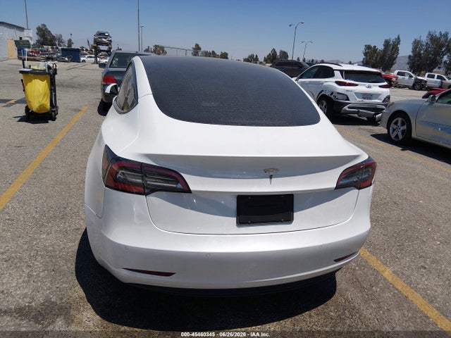Tesla Model 3 Standard Range Plus Rear-wheel Drive 2021 5YJ3E1EA8MF073470 Image 17