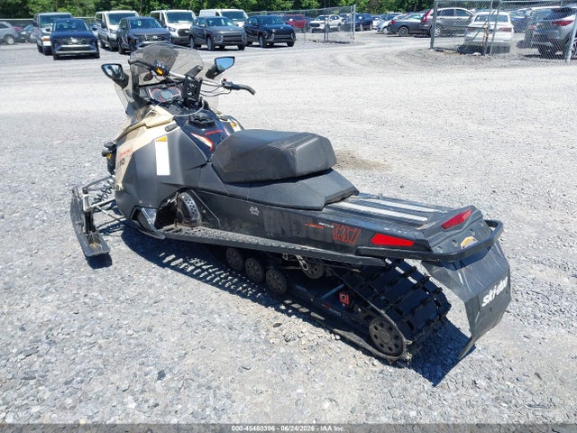 Ski Doo Renegade 800r 2017 2BPSURHAXHV000014 Image 3