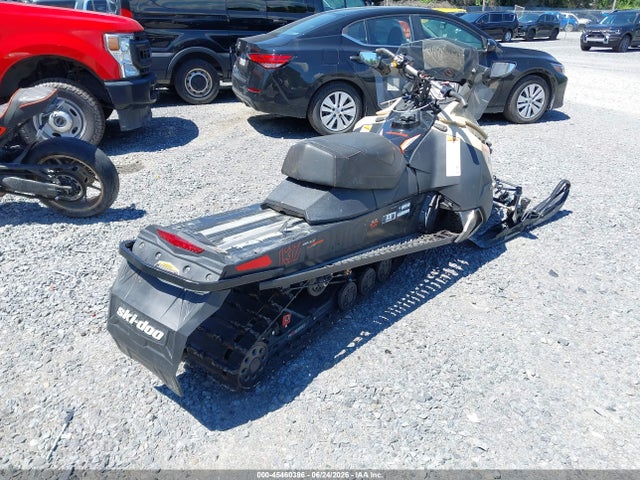 Ski Doo Renegade 800r 2017 2BPSURHAXHV000014 Image 4