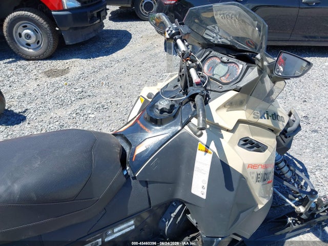 Ski Doo Renegade 800r 2017 2BPSURHAXHV000014 Image 5