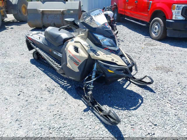 Ski Doo Renegade 800r 2017 2BPSURHAXHV000014 Image 6