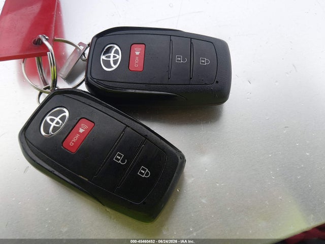 Toyota Prius Le Awd-e 2024 JTDADABU3R3018227 Image 11