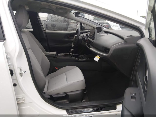 Toyota Prius Le Awd-e 2024 JTDADABU3R3018227 Image 5